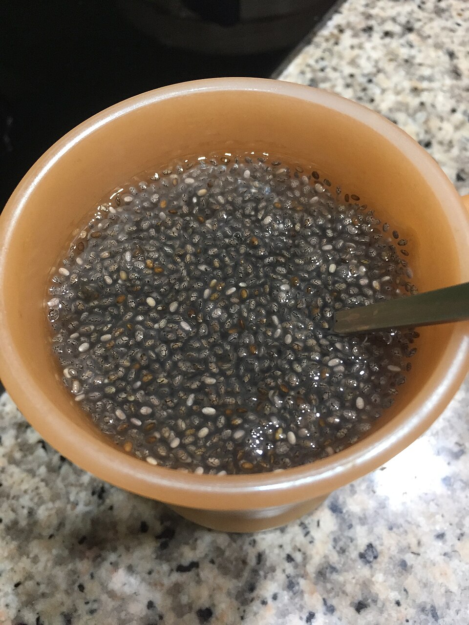 cách dùng hạt chia giảm cân hiệu quả tại nhà